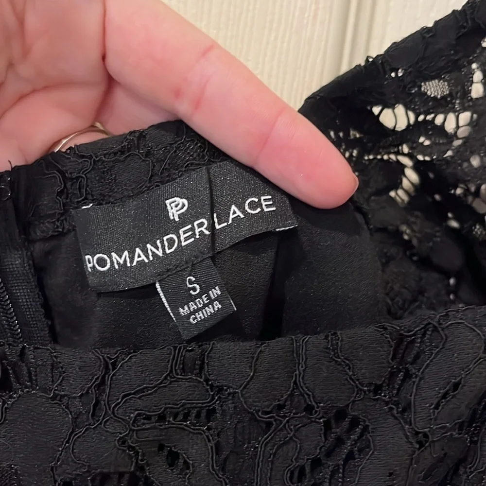 Pomander Place very good